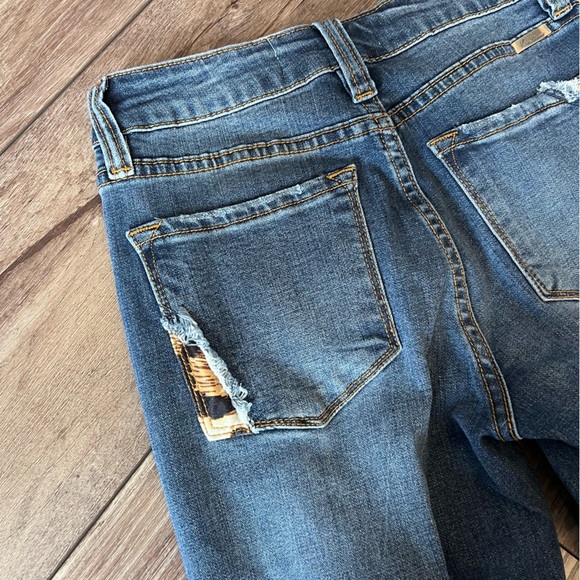 KanCan Jeans
Size 5/26 - Picture 5 of 8
